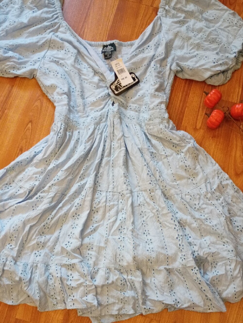 Dress Subcategory Identification - Picture 2 of 4